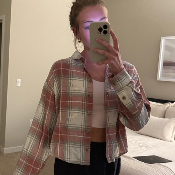 American Eagle Flannel Button-Up Shirt - Picture 4 of 5